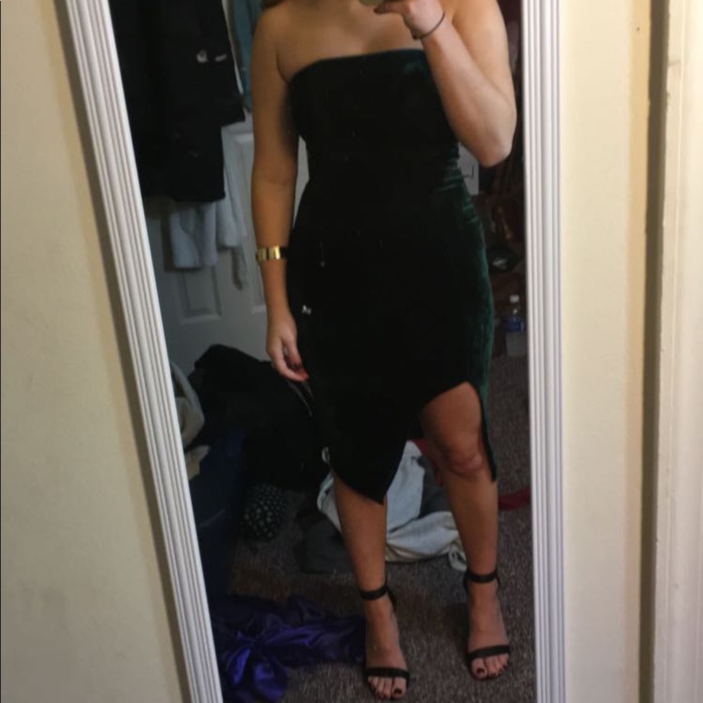 Forest Green Velvet Strapless Lulu’s Dress | XS
